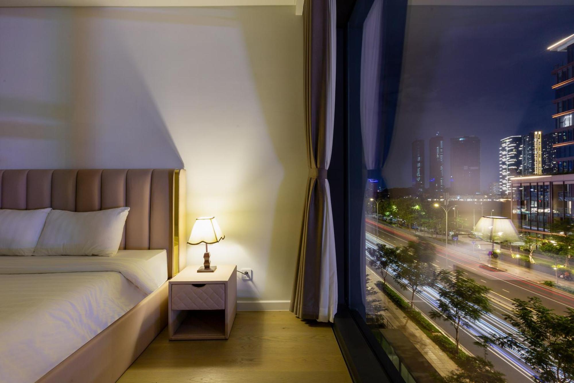 The Metropole -Complex "Opera, Crest, Galleria " -Free Pool-Gym-Sauna Room-Yoga Room ホーチミン市 エクステリア 写真