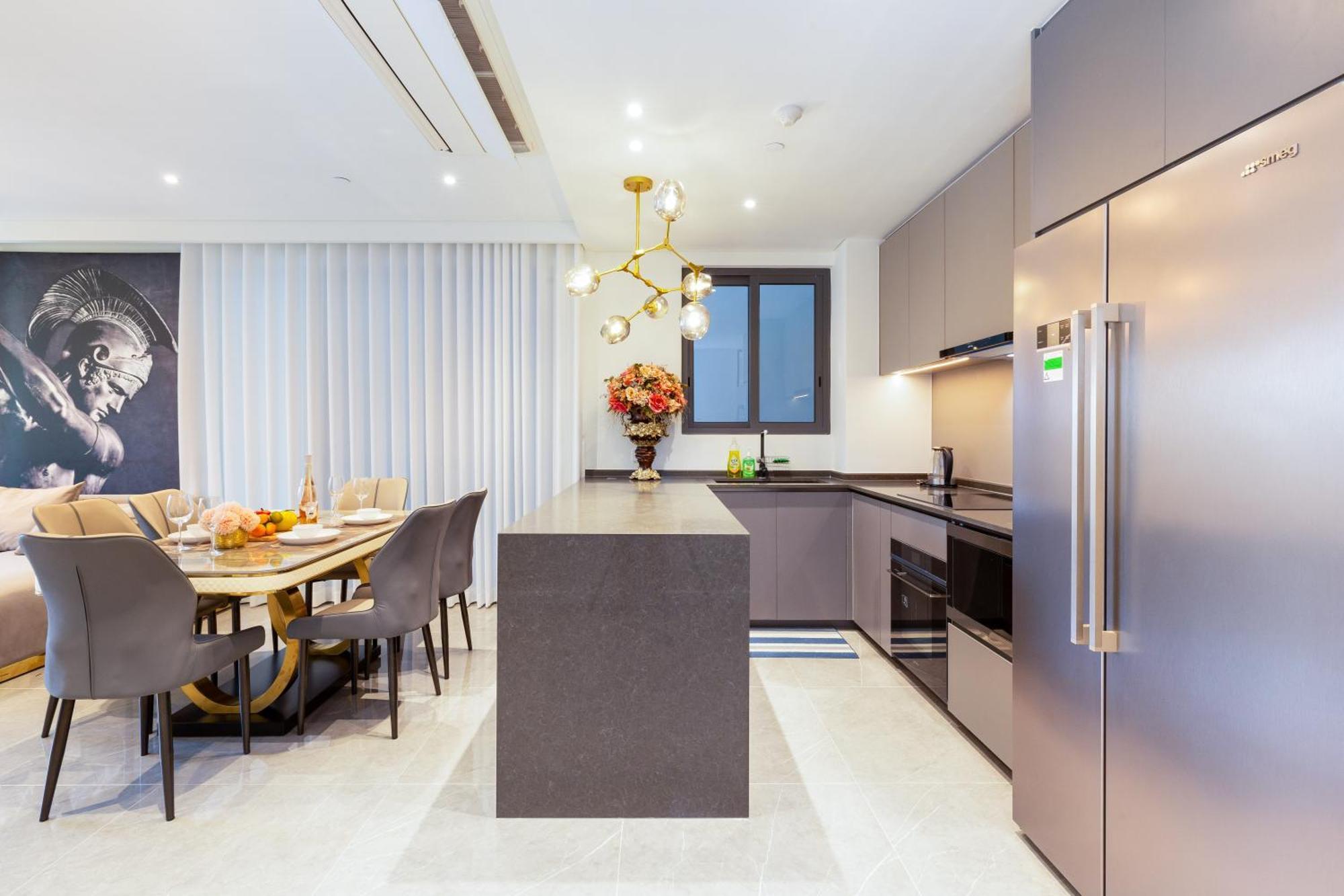 The Metropole -Complex "Opera, Crest, Galleria " -Free Pool-Gym-Sauna Room-Yoga Room ホーチミン市 エクステリア 写真